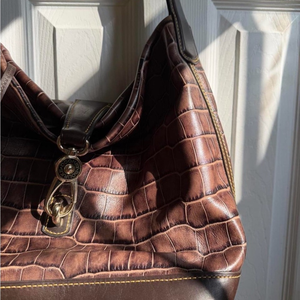 Dooney & Bourke Brown Croc-Embossed Hobo Shoulder Bag with Pouch - Picture 4 of 6